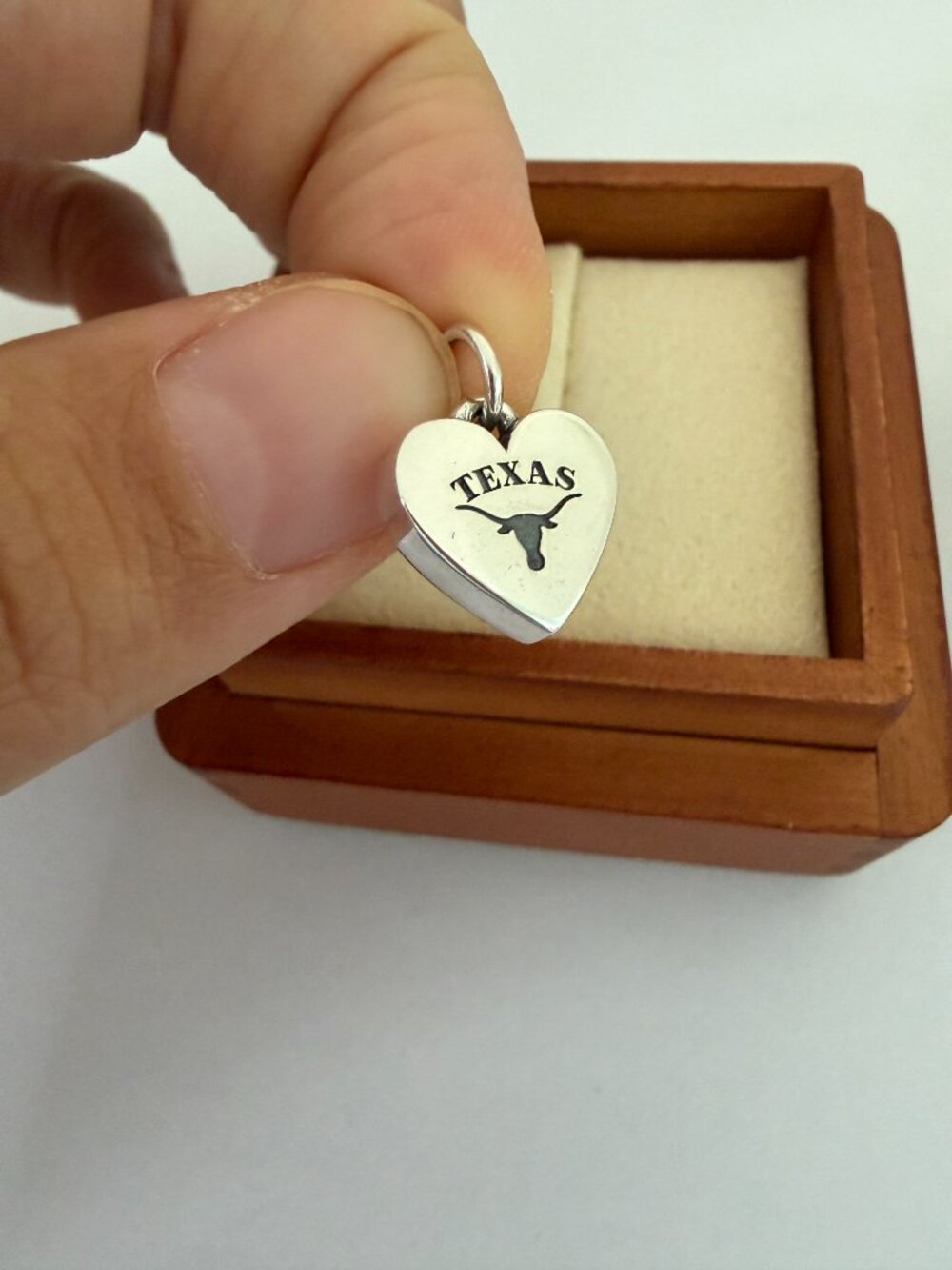 James Avery The University of Texas Classic Heart Charm - Picture 2 of 5